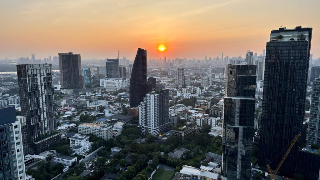 Three Days in Bangkok - Sunset from Octave rooftop