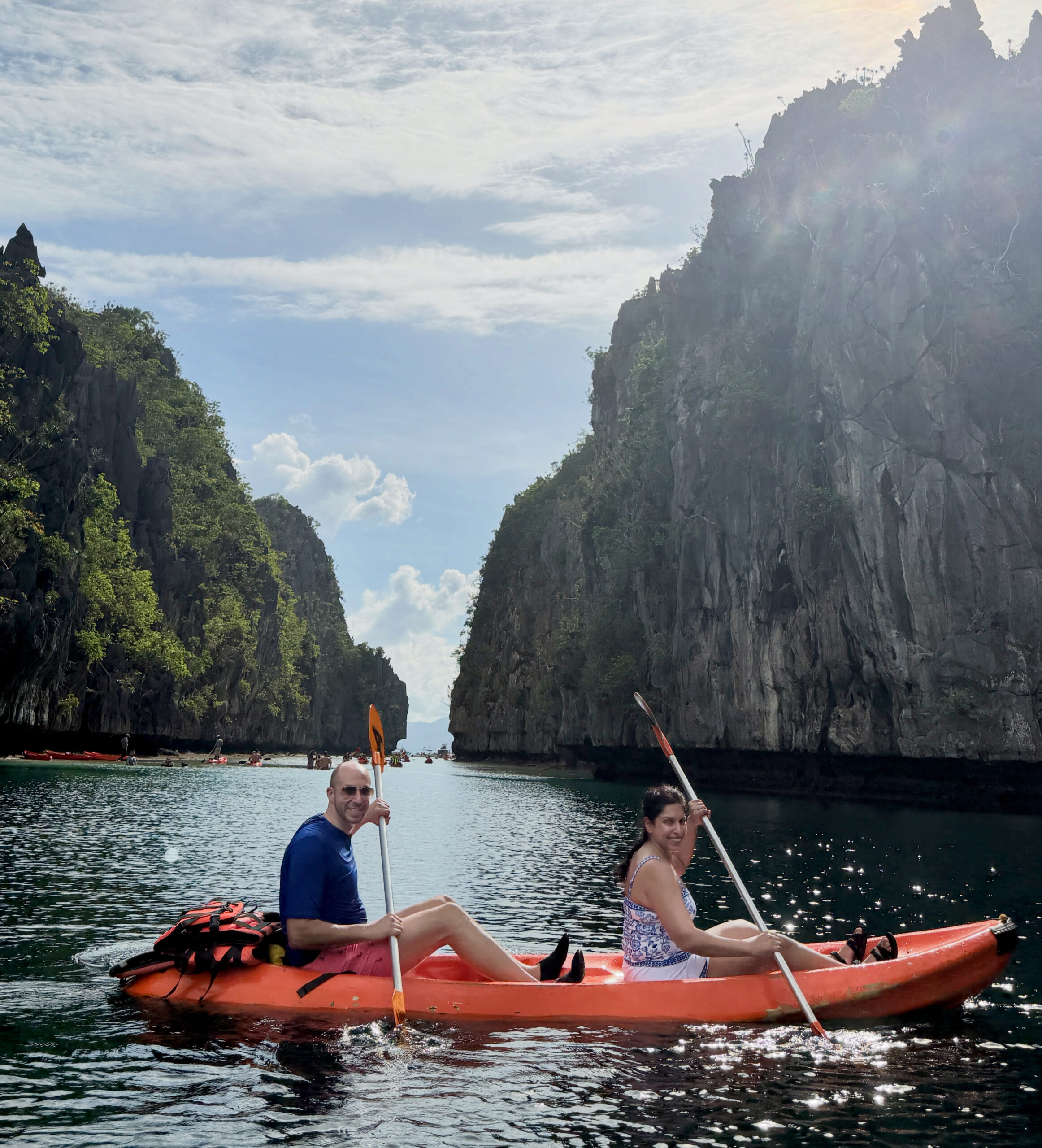 Kayaking Big lagoon El Nido